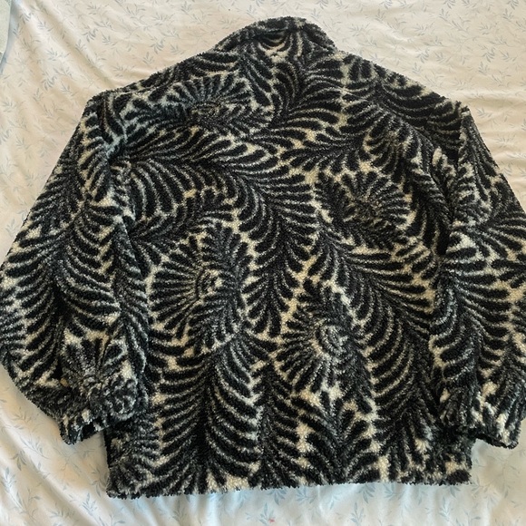 LOFT Black and Cream Fern Teddy Sweater - Picture 3 of 5